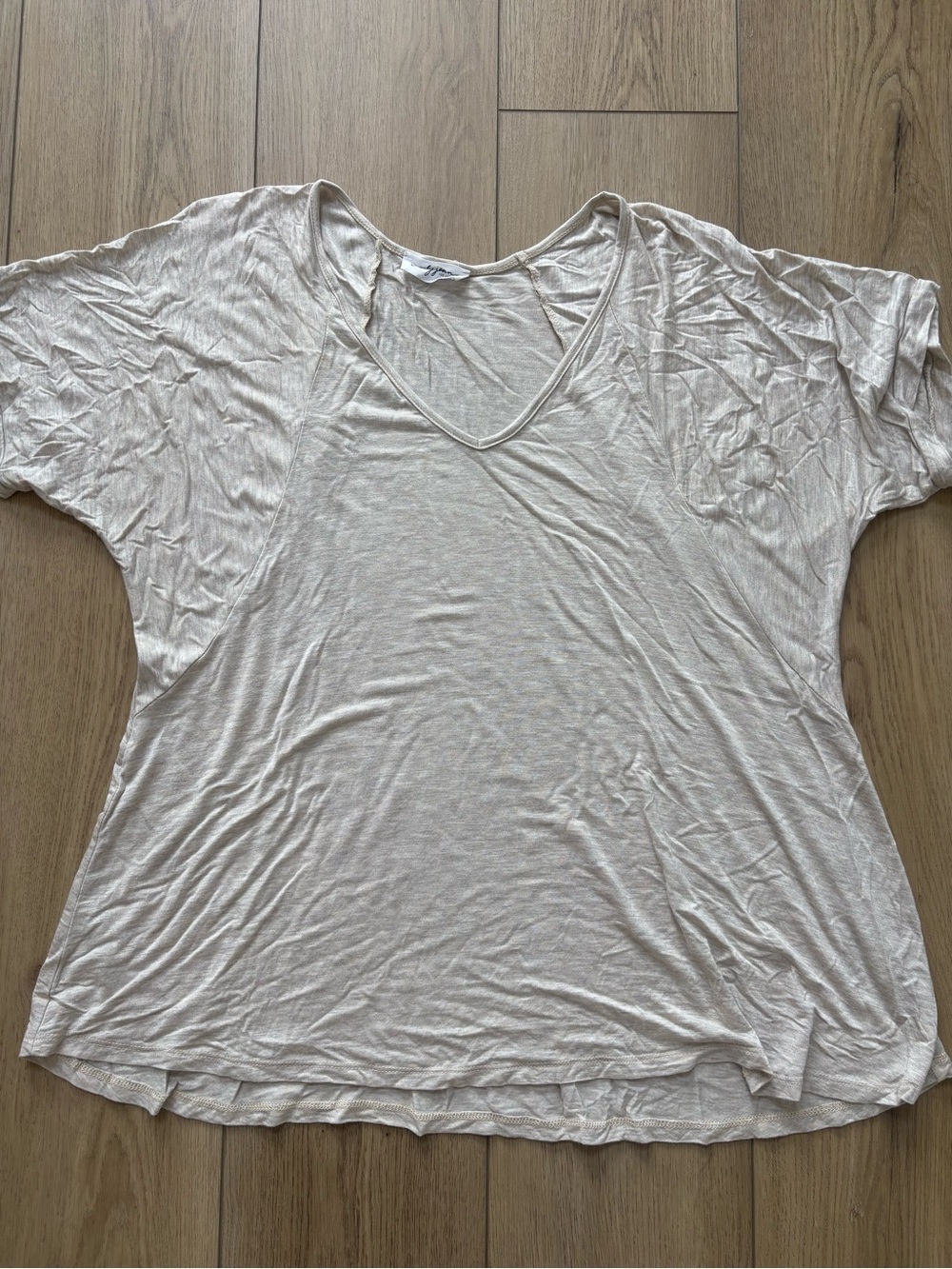 Carly Jean Los Angeles Light Cream V-Neck Short Sleeve Tee